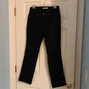 Levi's Women's Black straight Jeans